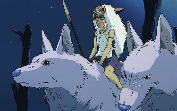 Кадр из фильма «Принцесса Мононоке», девочка с копьем и в животной шкуре верхом на волке
