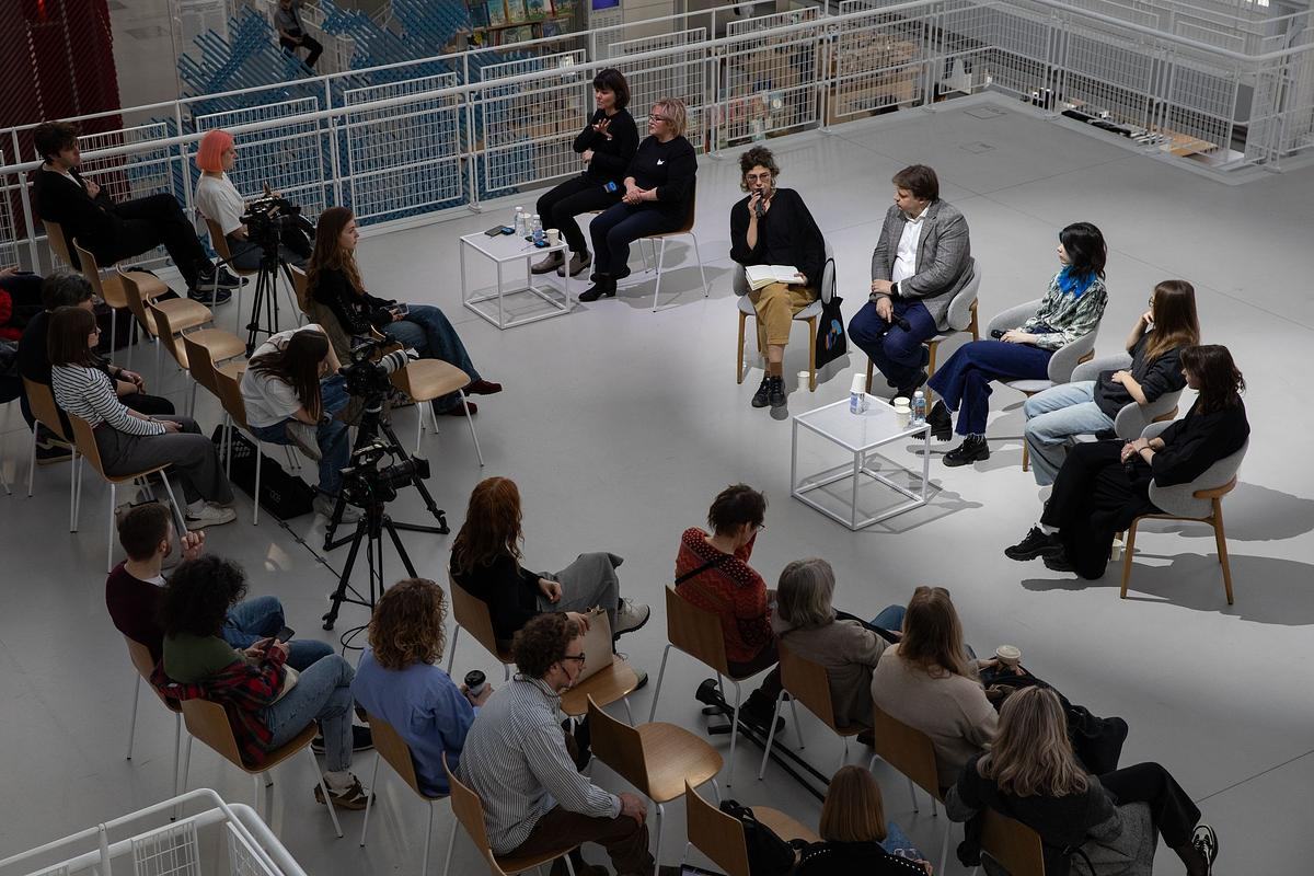 Лекция на Центральной платформе ГЭС-2