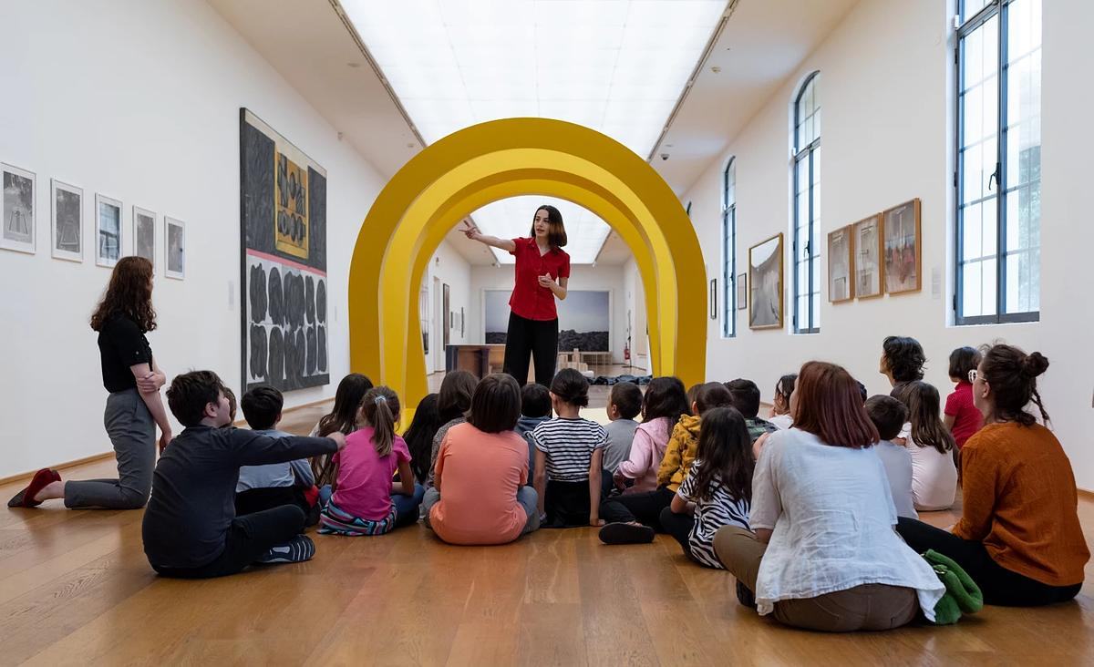 Фото, Студенты двухгодичного курса по художественному образованию Академии изящных искусств в Болонье проводят специальный анимационный тур в MAMbo, разработанный ими для дипломной работы