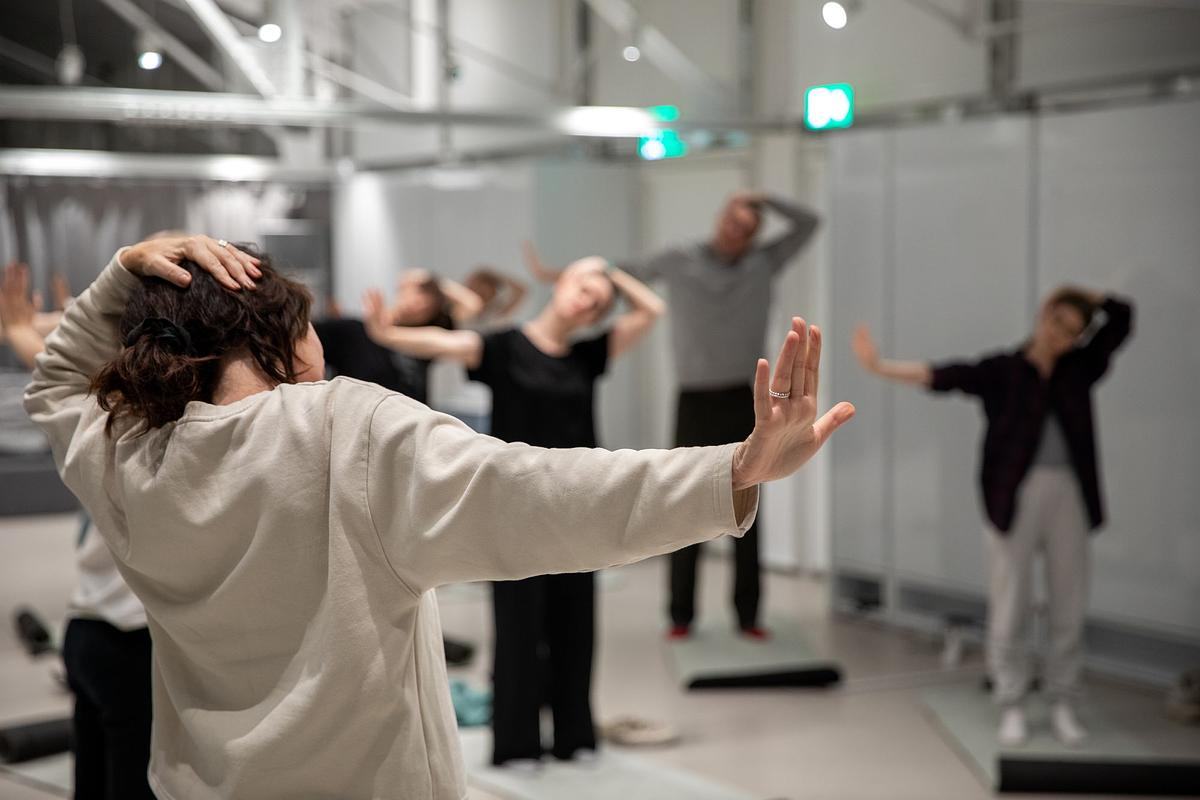 Фото, люди занимаются спортом